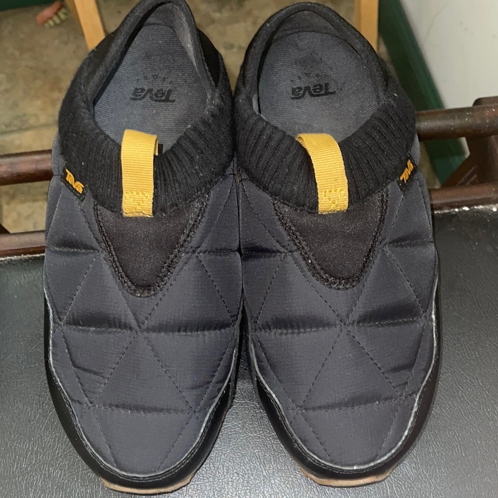 TEVA Ember Moccasin Size 7 Women